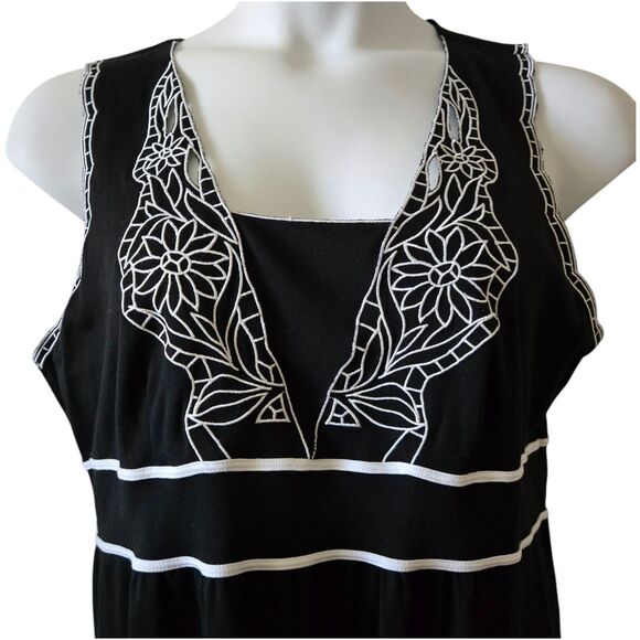 Ann Taylor Black Tunic Tank • White Floral Embroidery • Comfy Stretch • Size XL - Picture 3 of 9